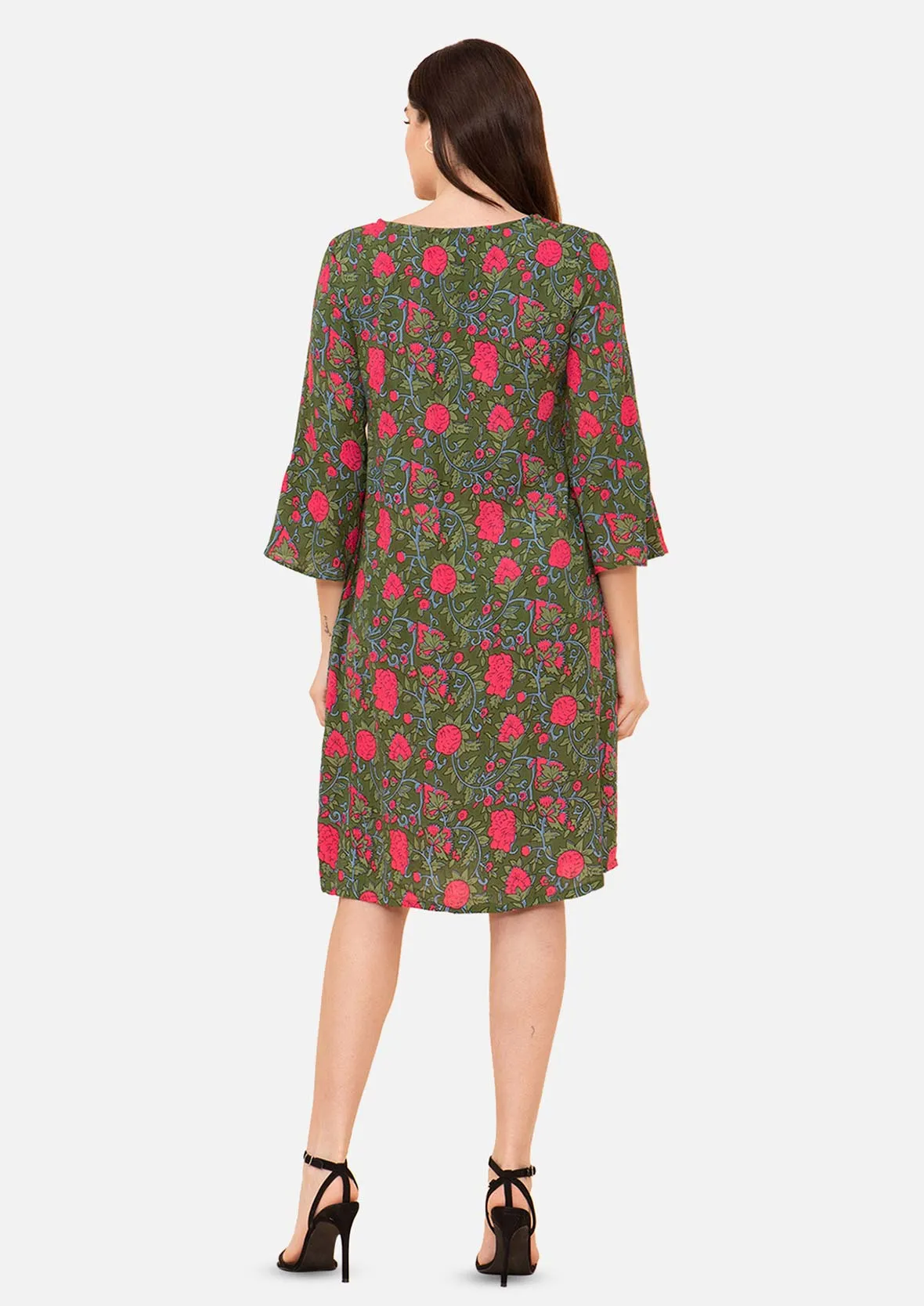 Bell Sleeves Leafy Shift Dress