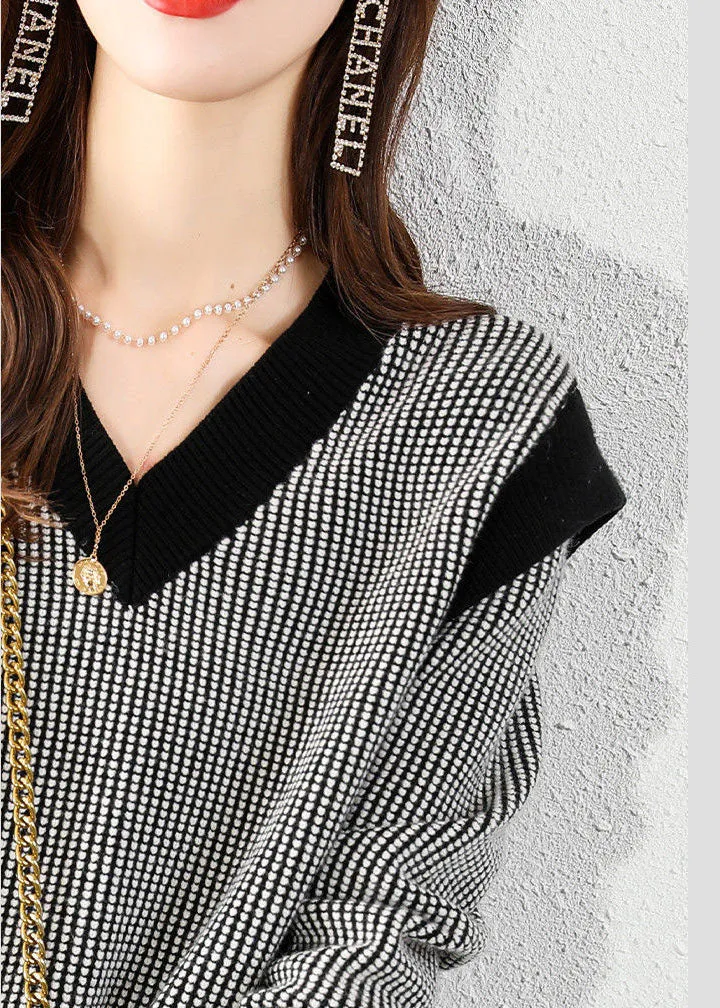 Plus Size Black V Neck Plaid Knit Sweater Tops Winter