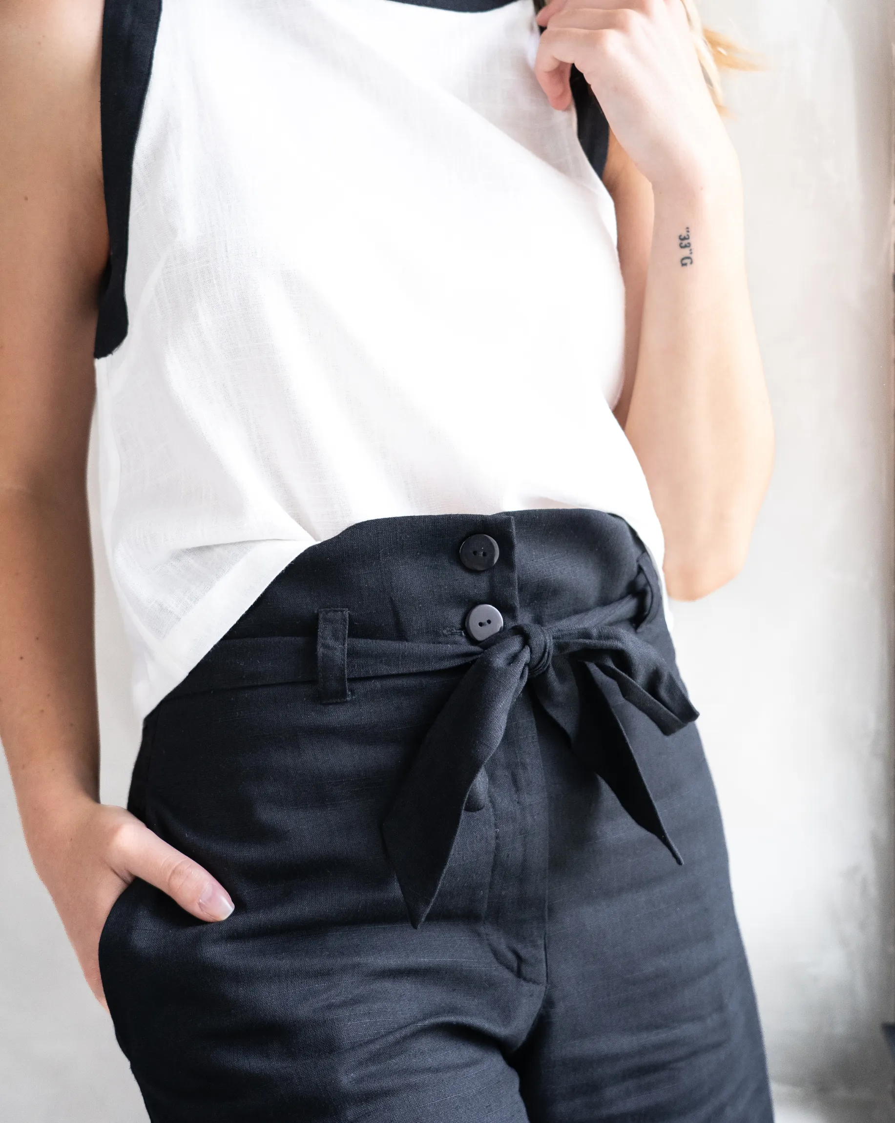 Sophia High Waisted Shorts | Black Linen